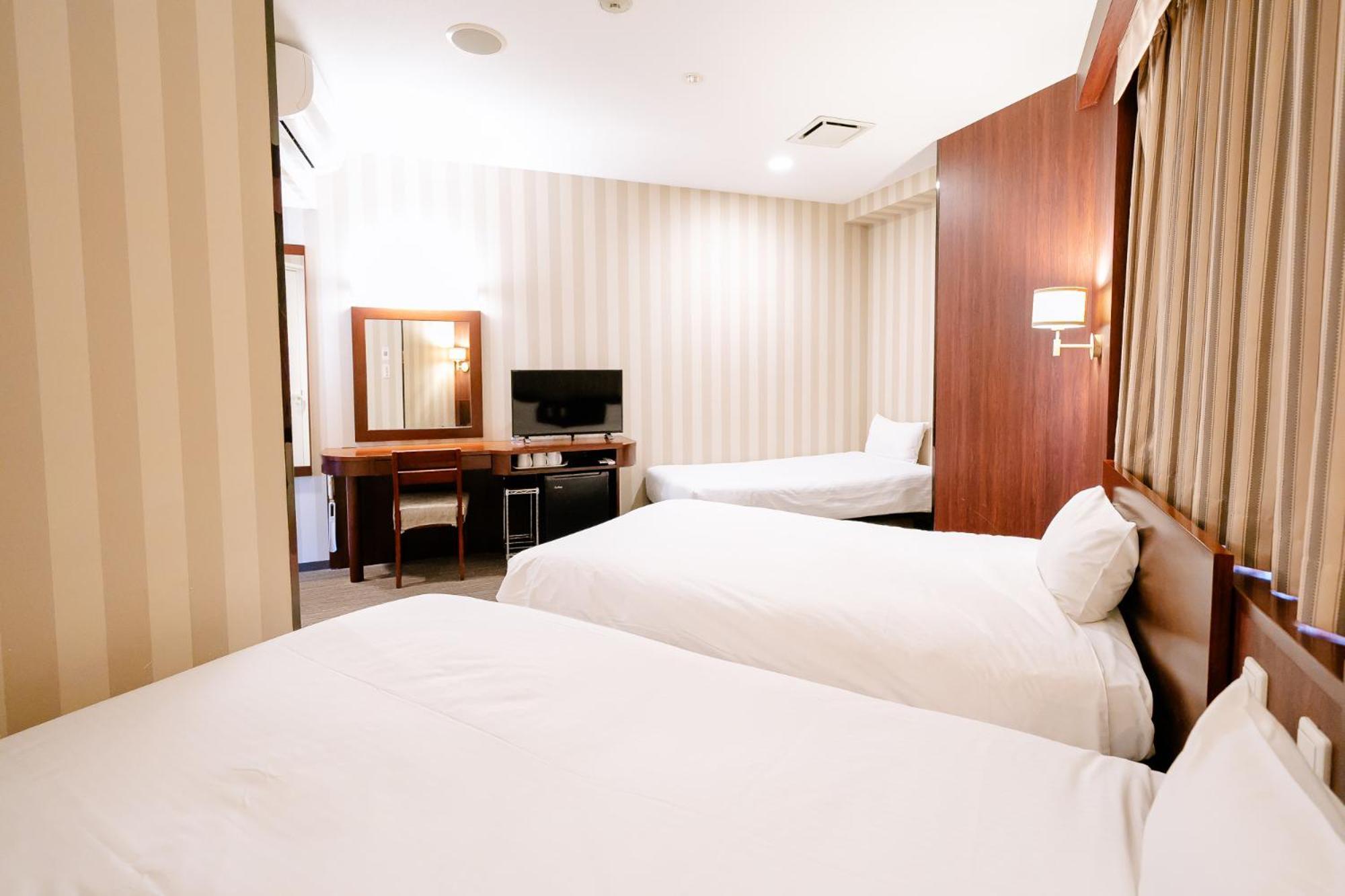 Hotel Hillarys Osaka Exteriör bild