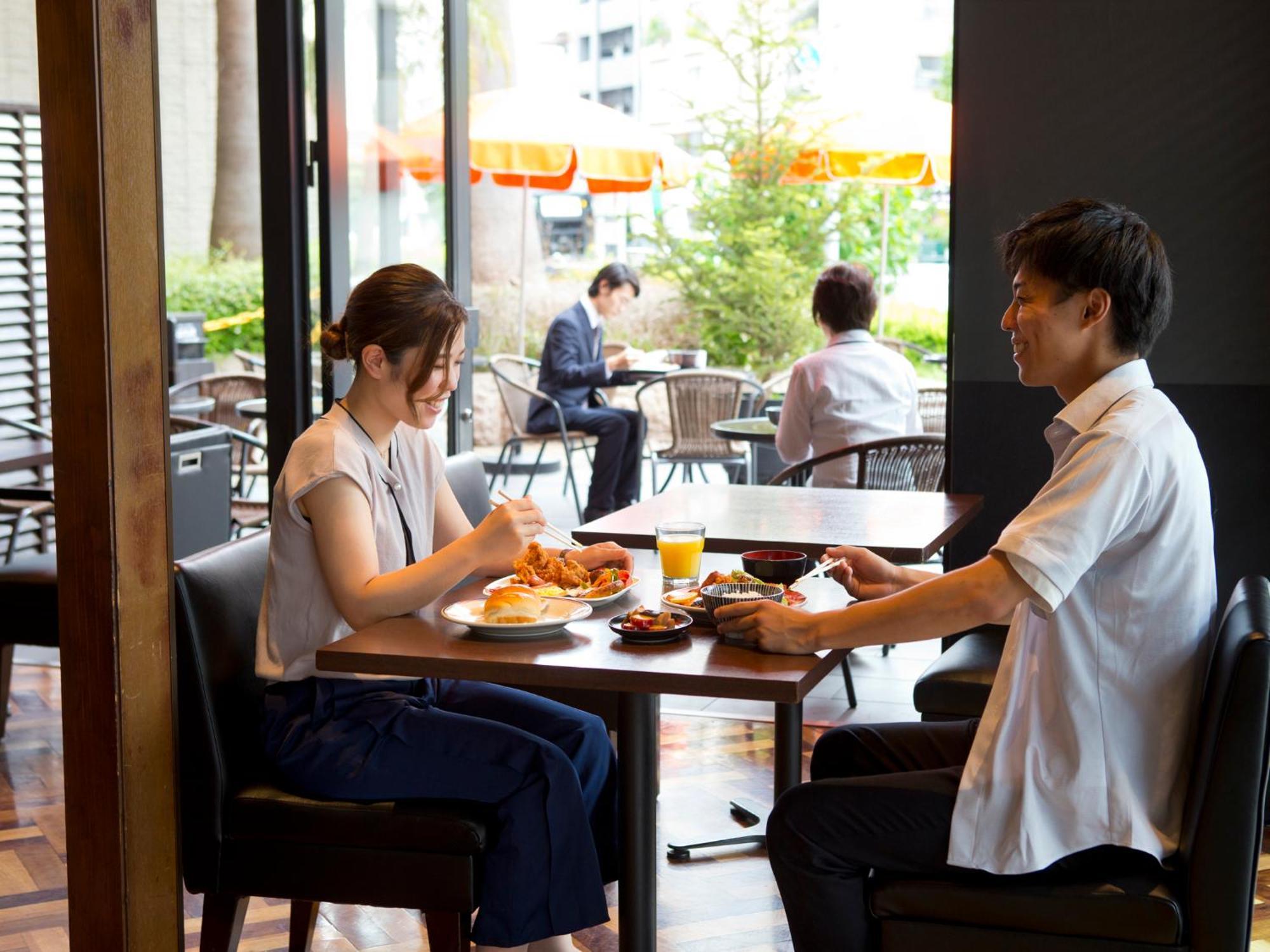 Hotel Hillarys Osaka Exteriör bild